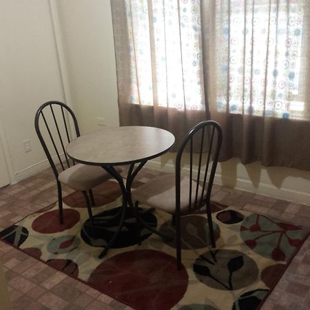 ניו יורק Studio, One And Two Bedroom Apartments - Bronx חדר תמונה