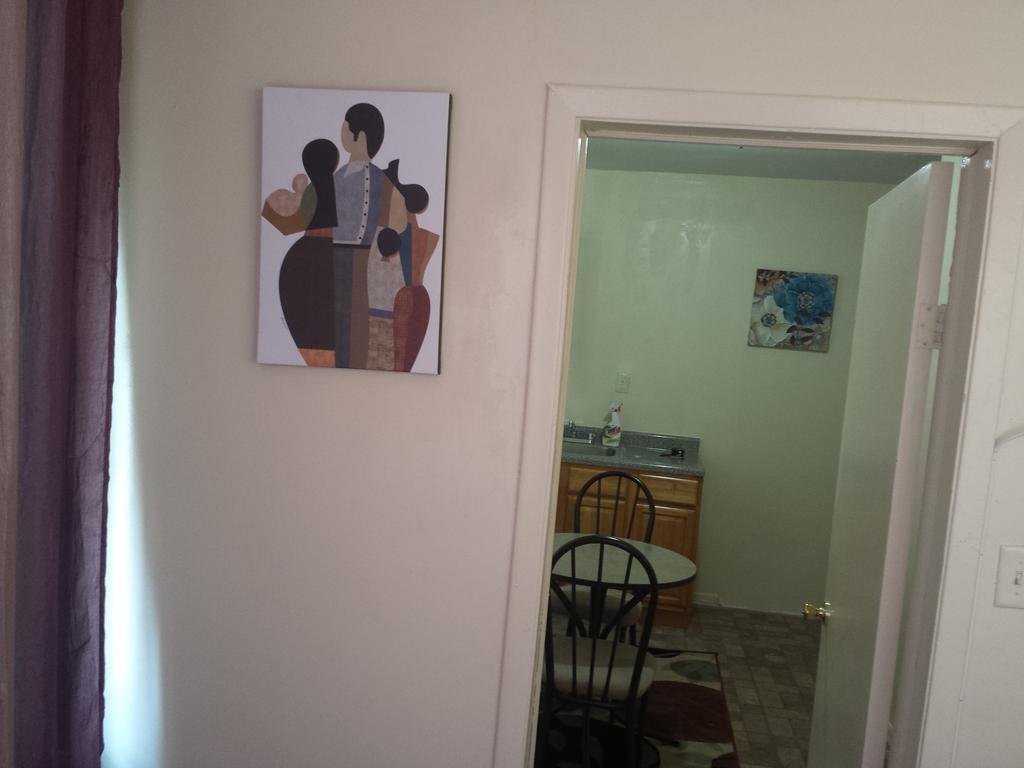 ניו יורק Studio, One And Two Bedroom Apartments - Bronx חדר תמונה